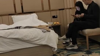 真性マゾOLの淫語全裸勤務 武井麻希