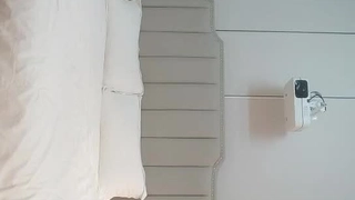 我已经是个老太太了，但我真的可以成为她吗……？ ～与工作中认识的年轻人暗恋～牧村绫香